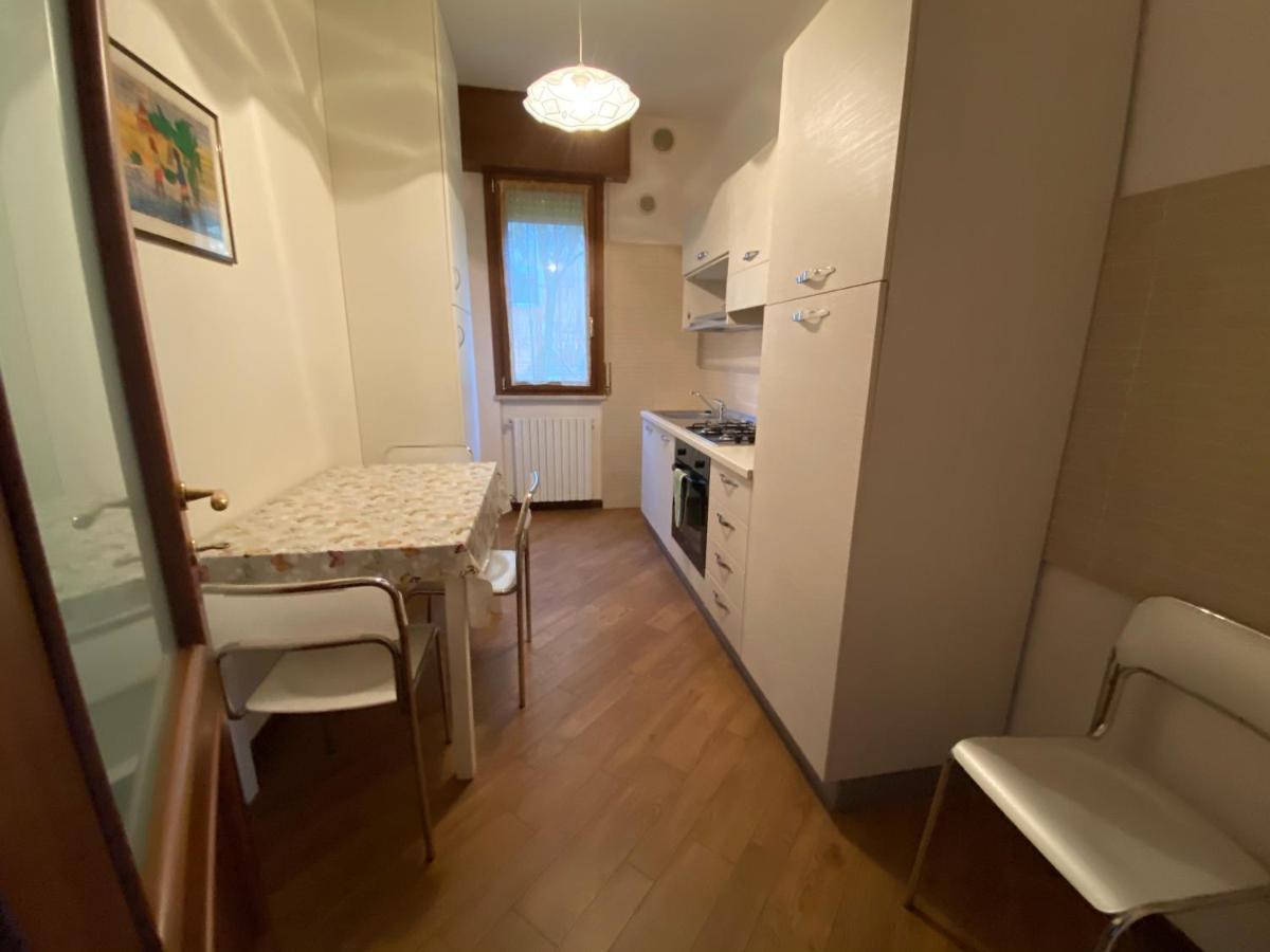 סירמיונה Appartamenti Altea מראה חיצוני תמונה