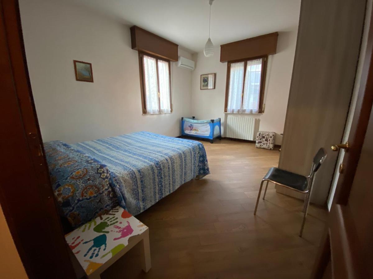 סירמיונה Appartamenti Altea מראה חיצוני תמונה